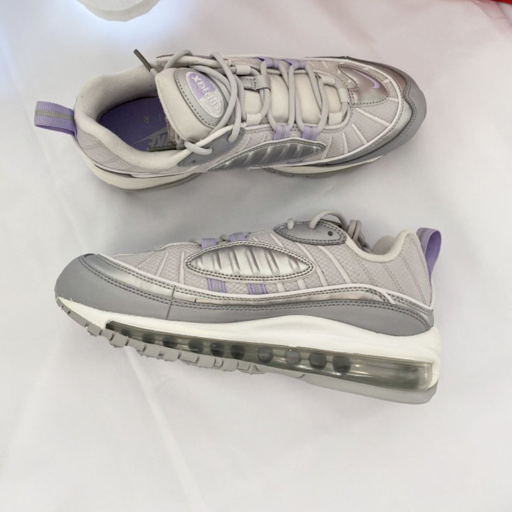Nike Women's Air Max 98 SE LILAC METALLIC SILVER